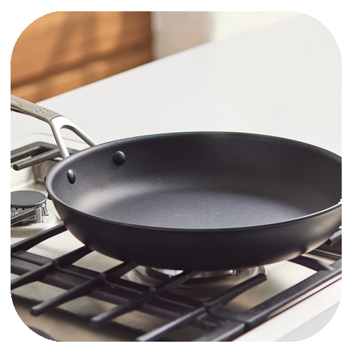 قدم اول: ماهیتابه را روی گاز بگذار